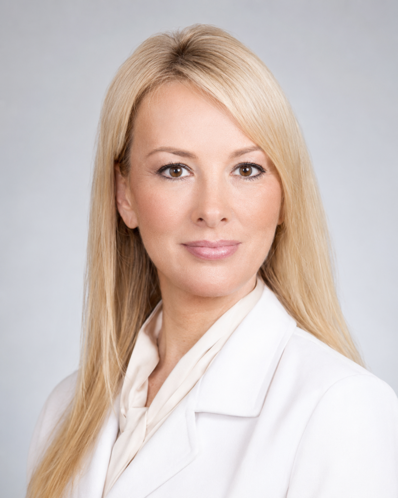 Dr Cynthia Price